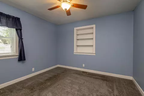 Bedroom - 804 E Lakeview St, Centralia, MO 65240 photo 4 of 4