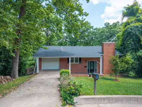 2713 Squire Cir, Columbia, MO 65202