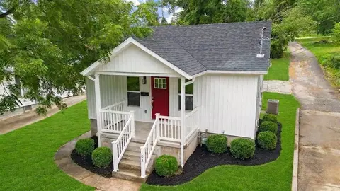 102 W Franklin St, Jefferson City, MO 65101