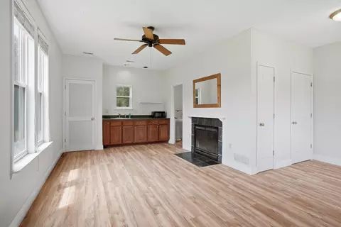 Living - 13221 E Remie Rd, Centralia, MO 65240 photo 5 of 6