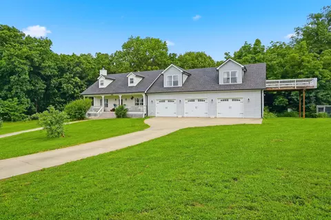 Exterior - 13221 E Remie Rd, Centralia, MO 65240 photo 2 of 12