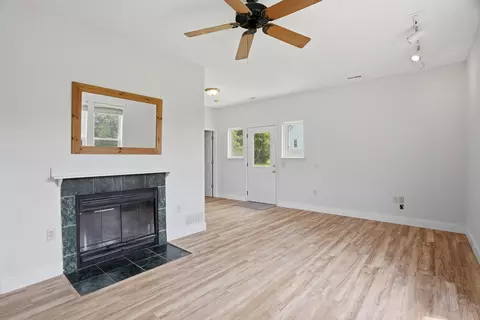 Living - 13221 E Remie Rd, Centralia, MO 65240 photo 6 of 6
