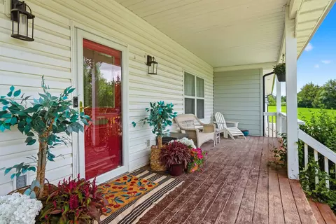 Exterior - 13221 E Remie Rd, Centralia, MO 65240 photo 3 of 12
