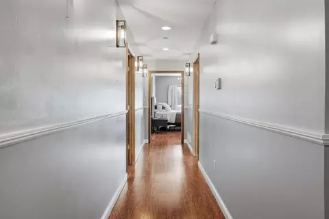 Entry Way - 13221 E Remie Rd, Centralia, MO 65240 photo 6 of 7