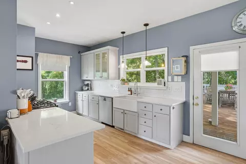 Kitchen - 13221 E Remie Rd, Centralia, MO 65240 photo 1 of 6