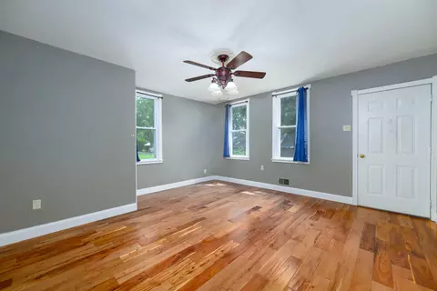 Living - 765 Main St, Morrison, MO 65061 photo 2 of 2