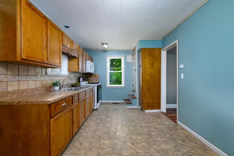 Entry Way - 765 Main St, Morrison, MO 65061 photo 1 of 1
