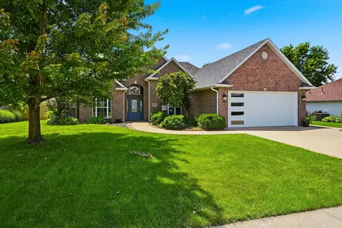 Exterior - 504 Eagle Lake Dr, Ashland, MO 65010 photo 2 of 6