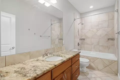 Bath - 504 Eagle Lake Dr, Ashland, MO 65010 photo 4 of 4