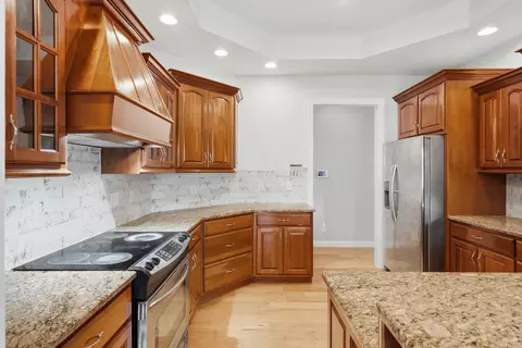 Kitchen - 504 Eagle Lake Dr, Ashland, MO 65010 photo 2 of 3