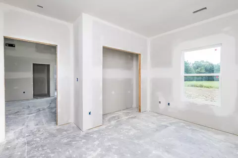 Bedroom - 950 E Mchatton, Sturgeon, MO 65284 photo 5 of 5