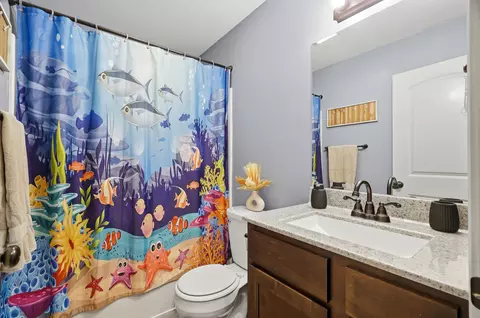 Bath - 520 Logan Pl, Fulton, MO 65251 photo 2 of 2