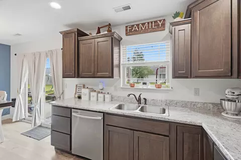 Kitchen - 520 Logan Pl, Fulton, MO 65251 photo 3 of 4