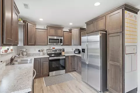 Kitchen - 520 Logan Pl, Fulton, MO 65251 photo 2 of 4