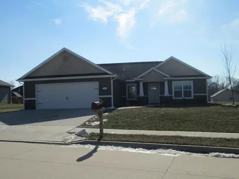 7610 W Black Walnut Dr, Columbia, MO 65202