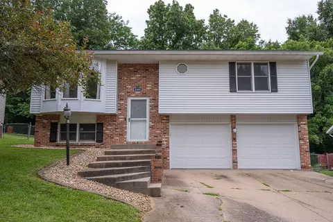 5405 Scherr Dr, Jefferson City, MO 65109