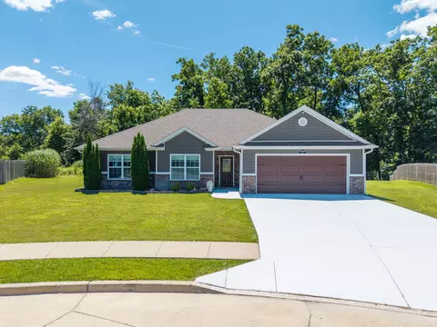 14805 Larry Ln, Hallsville, MO 65255