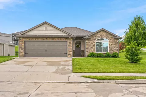 4290 W Nursery Ct, Columbia, MO 65203