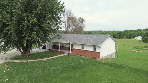 8430 County Road 349, New Bloomfield, MO 65063