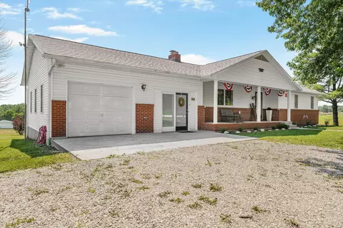 8430 County Road 349, New Bloomfield, MO 65063