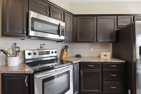 Kitchen - 2114 Mace Ct, Columbia, MO 65201 photo 7 of 9