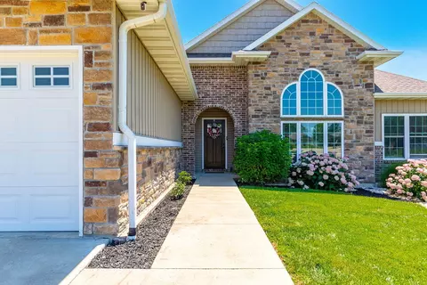 Exterior - 2114 Mace Ct, Columbia, MO 65201 photo 10 of 11
