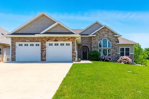 Exterior - 2114 Mace Ct, Columbia, MO 65201 photo 9 of 11