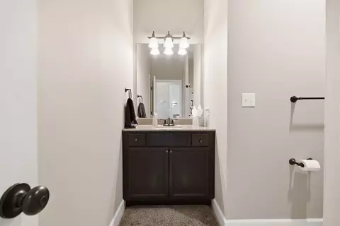Bath - 2114 Mace Ct, Columbia, MO 65201 photo 6 of 9