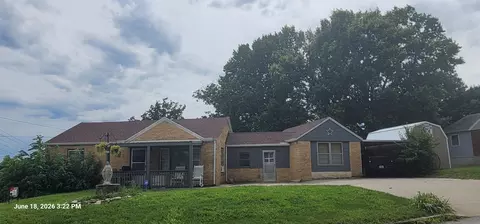 1216 Winston Dr, Jefferson City, MO 65101