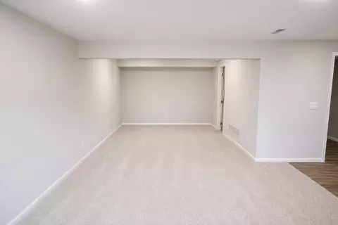 Living - 809 Timbers Ct, Columbia, MO 65201 photo 4 of 4