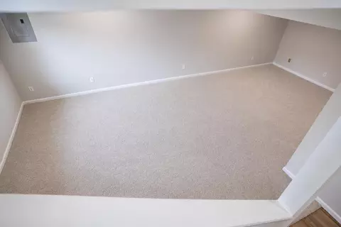 Living - 809 Timbers Ct, Columbia, MO 65201 photo 3 of 4