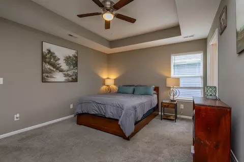 Bedroom - 915 Lois Dr, Centralia, MO 65240 photo 1 of 3