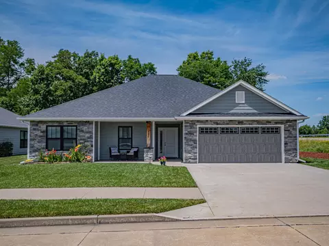 1501 Ellis Pl, Moberly, MO 65270