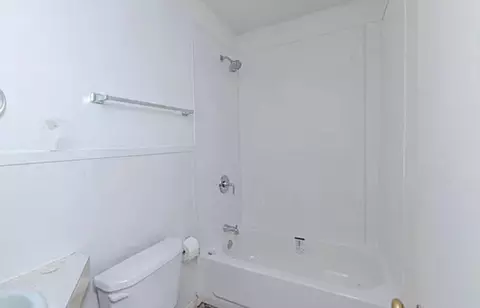 Bath - 600-602 Clinkscales Rd, Columbia, MO 65203 photo 1 of 2