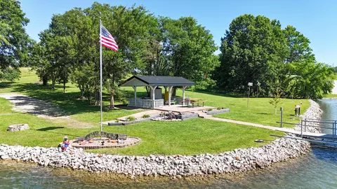 Mohawk Dr, Keytesville, MO 65261 photo 19