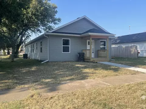 Other - 823 Myra St, Moberly, MO 65270 photo 2 of 9
