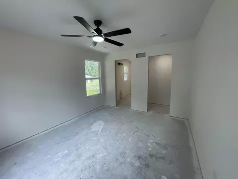 Bedroom - 823 Myra St, Moberly, MO 65270 photo 1 of 2