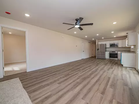 Living - 823 Myra St, Moberly, MO 65270 photo 3 of 3