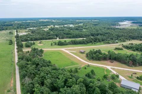 23 Halyon Ests, Perry, MO 63462 photo 3