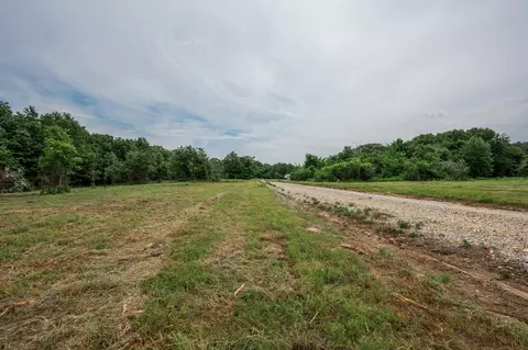 24 Halyon Ests, Perry, MO 63462 photo 10