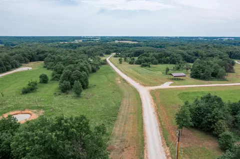 24 Halyon Ests, Perry, MO 63462 photo 5