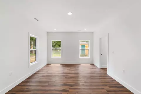 Living - 39016 Missouri 41, Nelson, MO 65347 photo 4 of 5