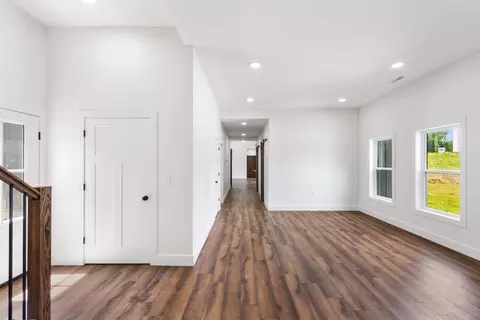 Entry Way - 39016 Missouri 41, Nelson, MO 65347 photo 4 of 5