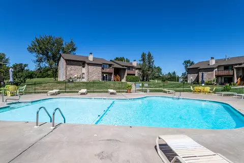 1877 Waterfront Dr #G, Columbia, MO 65202