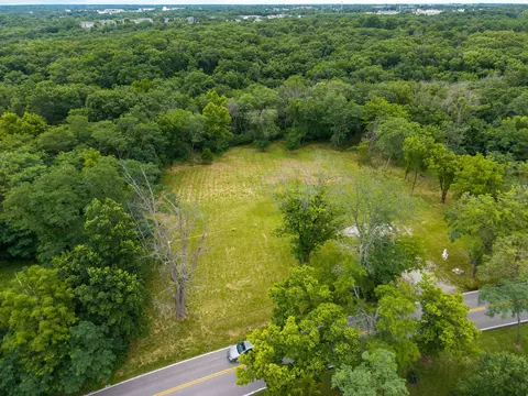 2614 Rock Quarry Rd, Columbia, MO 65201
