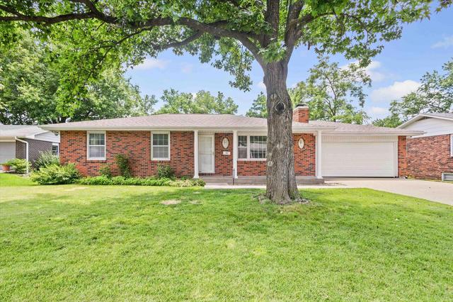 2308 Iris Dr, Columbia, MO 65202