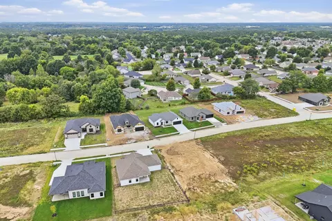 View/Area - 6012 Kestrel Lp Lp, Columbia, MO 65202 photo 6 of 7