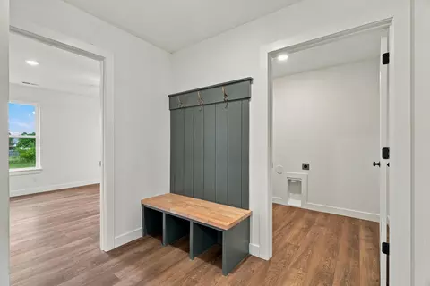 Entry Way - 6012 Kestrel Lp Lp, Columbia, MO 65202 photo 1 of 1