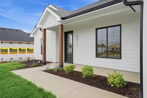 Exterior - 6012 Kestrel Lp Lp, Columbia, MO 65202 photo 3 of 6