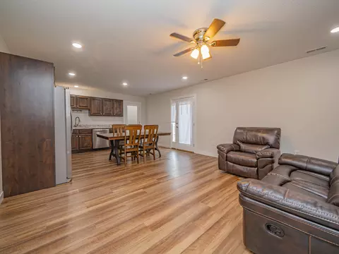 4311 Rivers Dr, Mexico, MO 65265 photo 3